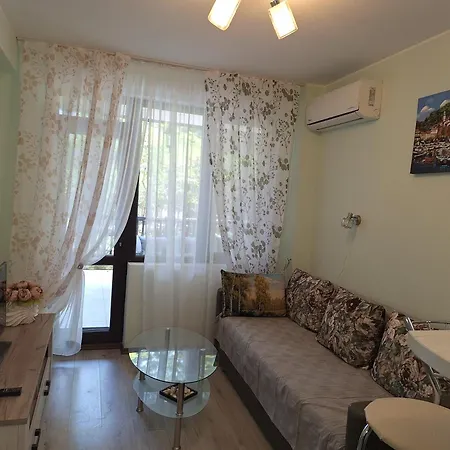 Apartment102 Paradise Apartamento