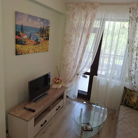 Apartment102 Paradise Apartamento Primorsko